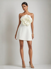 A-Line/Princess Stretch Satin Off-the-Shoulder Wedding Guest Dresses with Flower Knee-Length Sleeveless